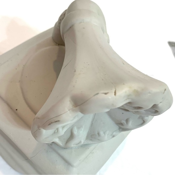 Albert E. Price 1979 Ceramic Phonograph Music Box - Works -some cracks - Picture 7 of 8